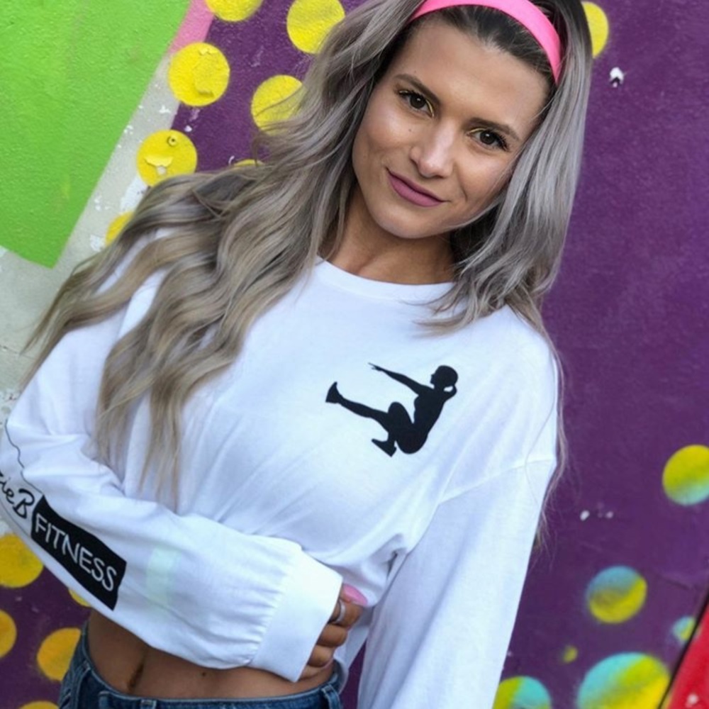 New SuzieB Fitness White Long Sleeve Crop Top S